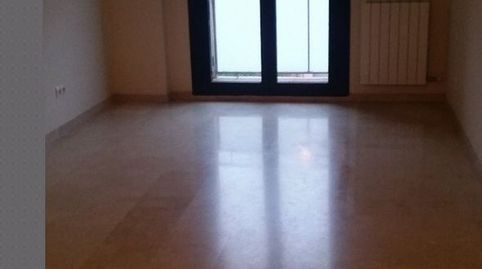 Foto 2 de Apartamento de alquiler en Alfarràs, Lleida
