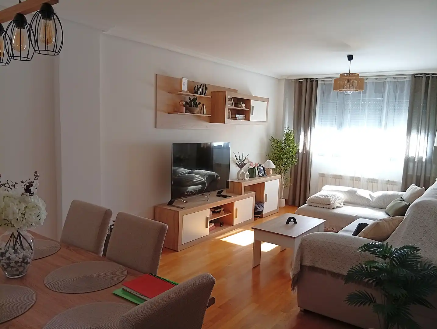 Sala de estar de Piso en venta en Valdemoro con Aire acondicionado, Calefacción y Jardín privado
