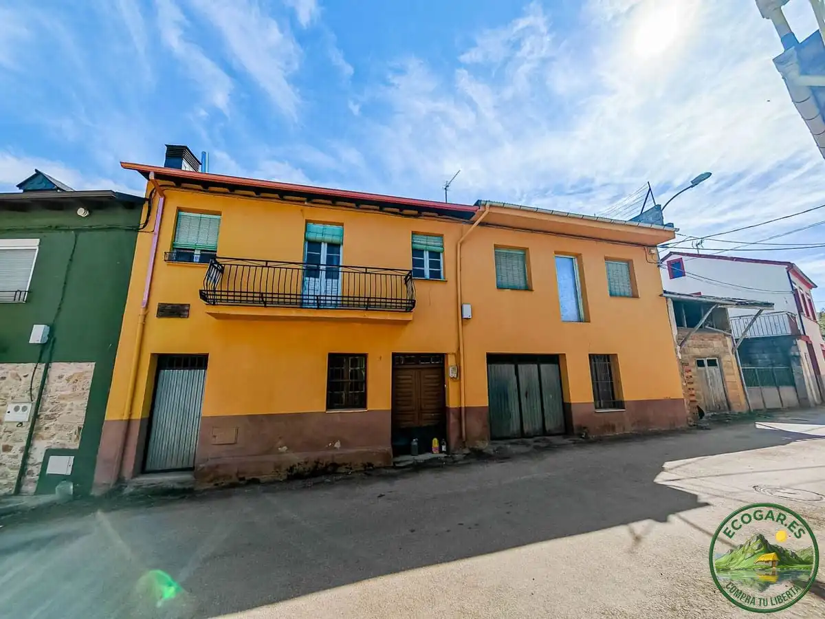 Vista exterior de Casa o chalet en venta en Borrenes con Calefacción y Terraza
