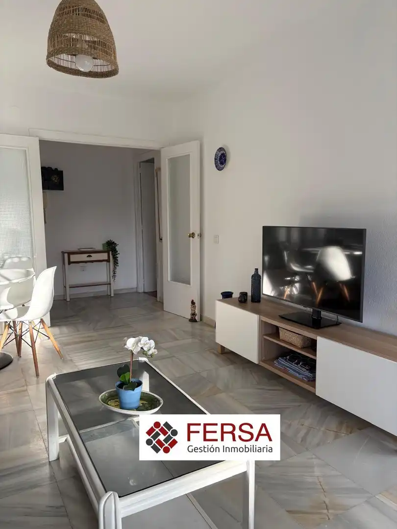 Living room of Flat for rent in El Puerto de Santa María  with Air Conditioner, Private garden and Furnished