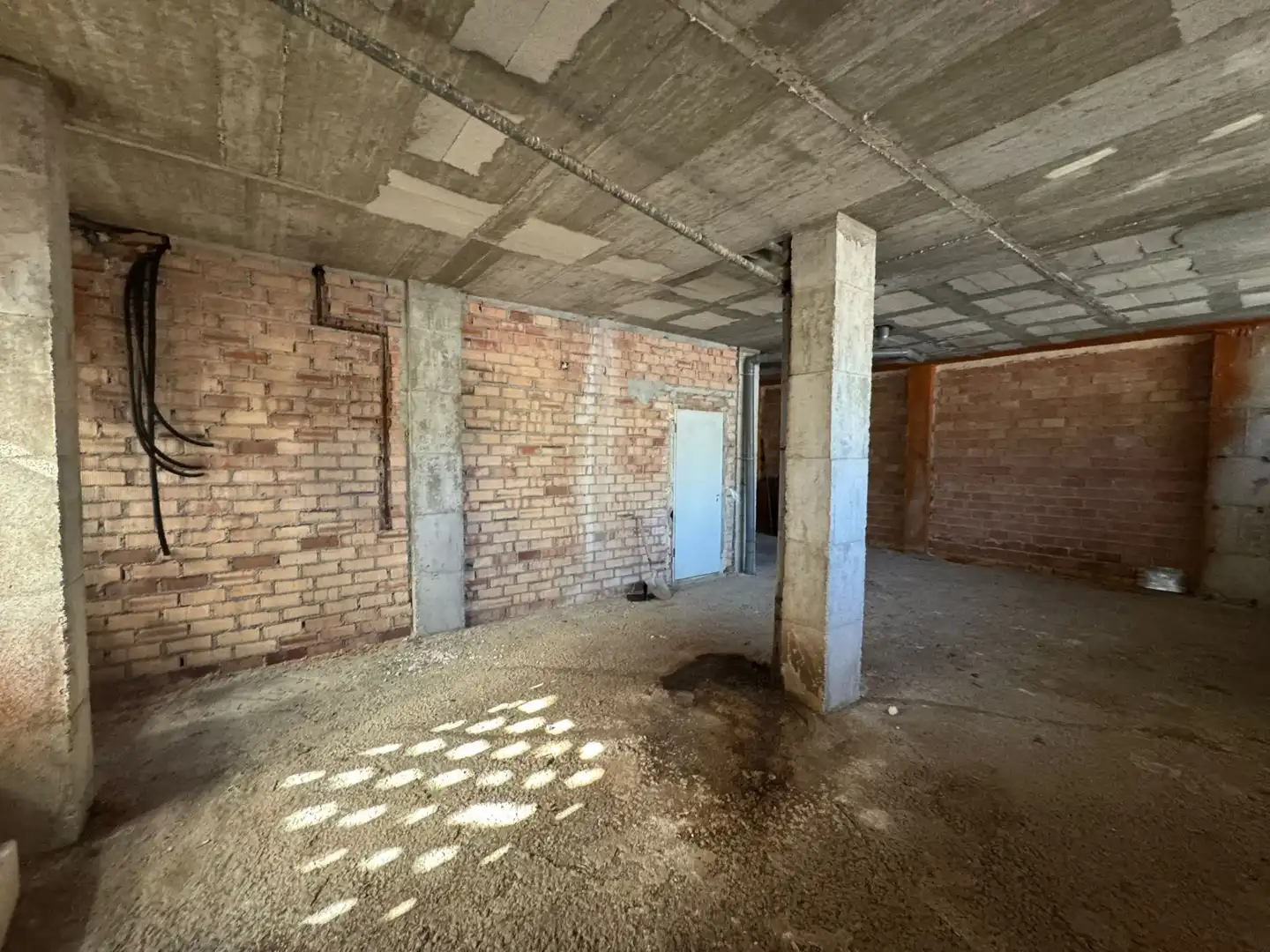 Business premises for sale in Benamocarra, imagen 2