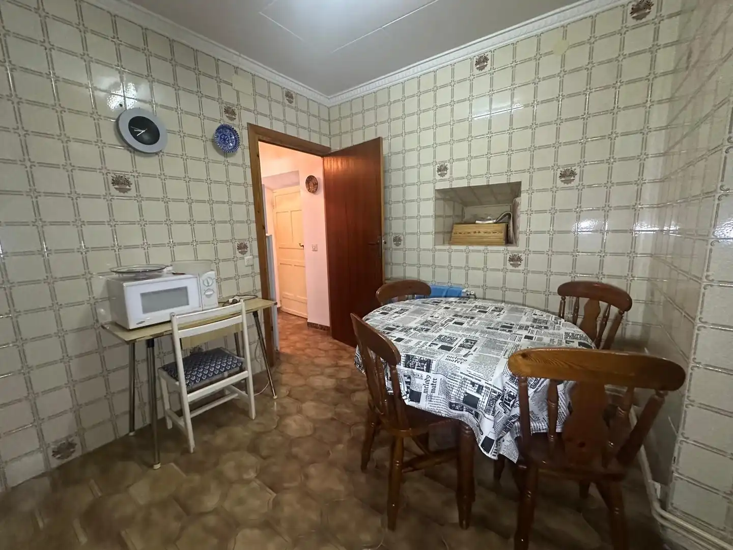 Kitchen of Houses for sale in Argamasilla de Alba  with Balcony