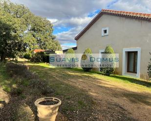 Vista exterior de Finca rústica en venda en Perilla de Castro amb Piscina