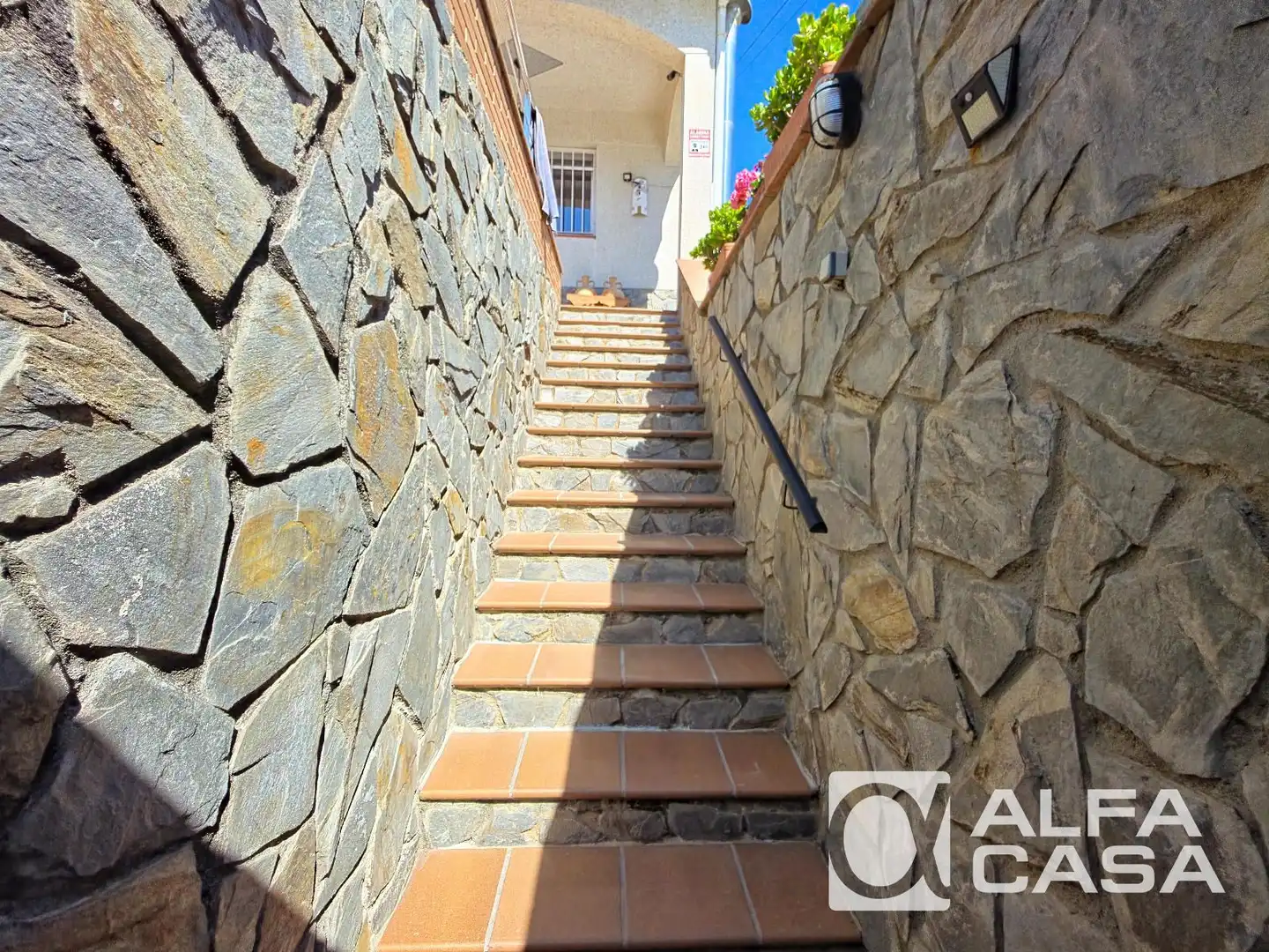 Vista exterior de Casa o xalet en venda en Lloret de Mar amb Aire condicionat, Calefacció i Terrassa