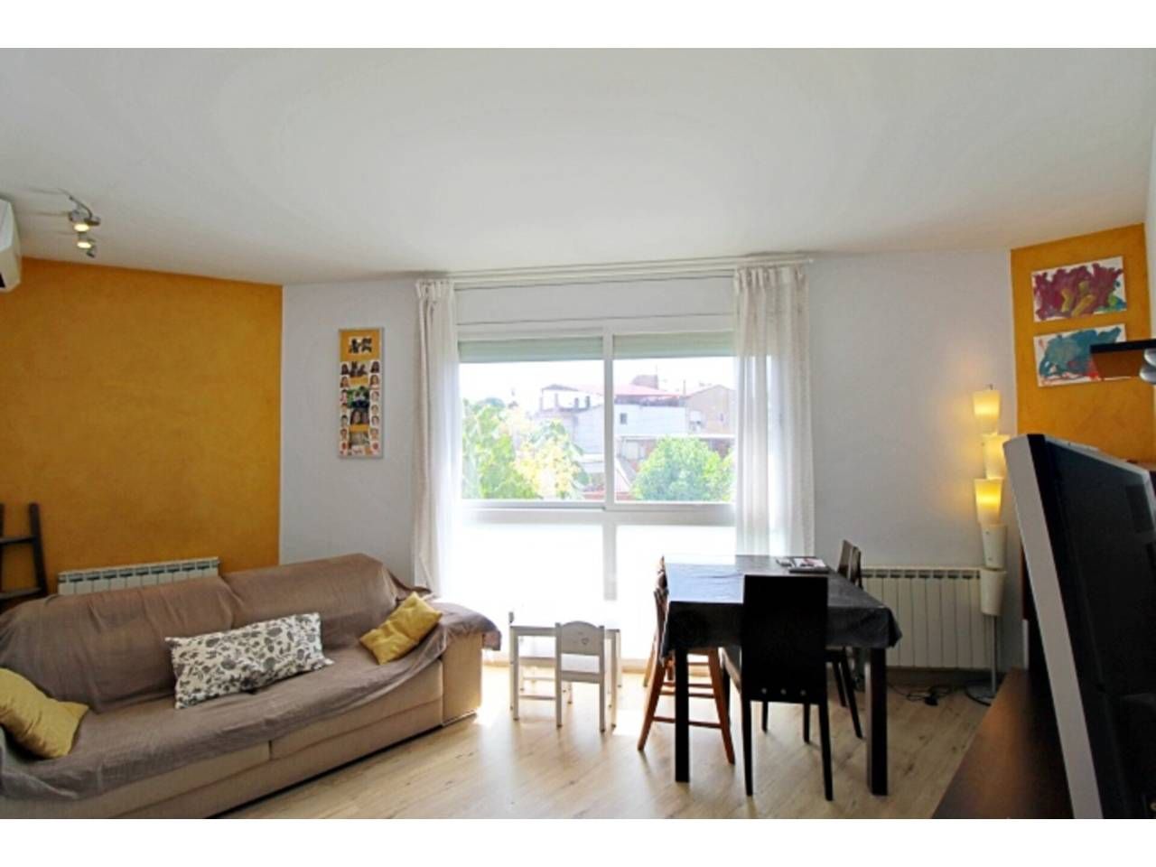 Bedroom of Flat for sale in Sabadell  with Air Conditioner, Heating and Storage room