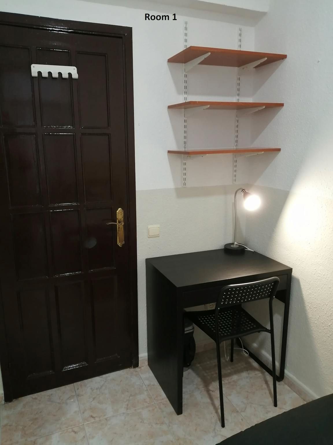 Bedroom of Flat to share in  Barcelona Capital  with Furnished and Washing machine