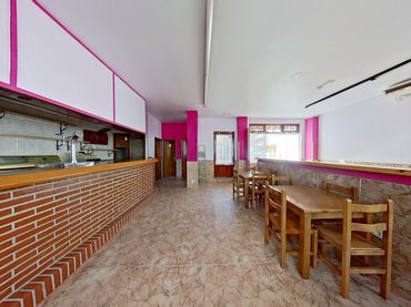 Gewerbefläche zum Verkauf in Torrelavega - CL PAS 2