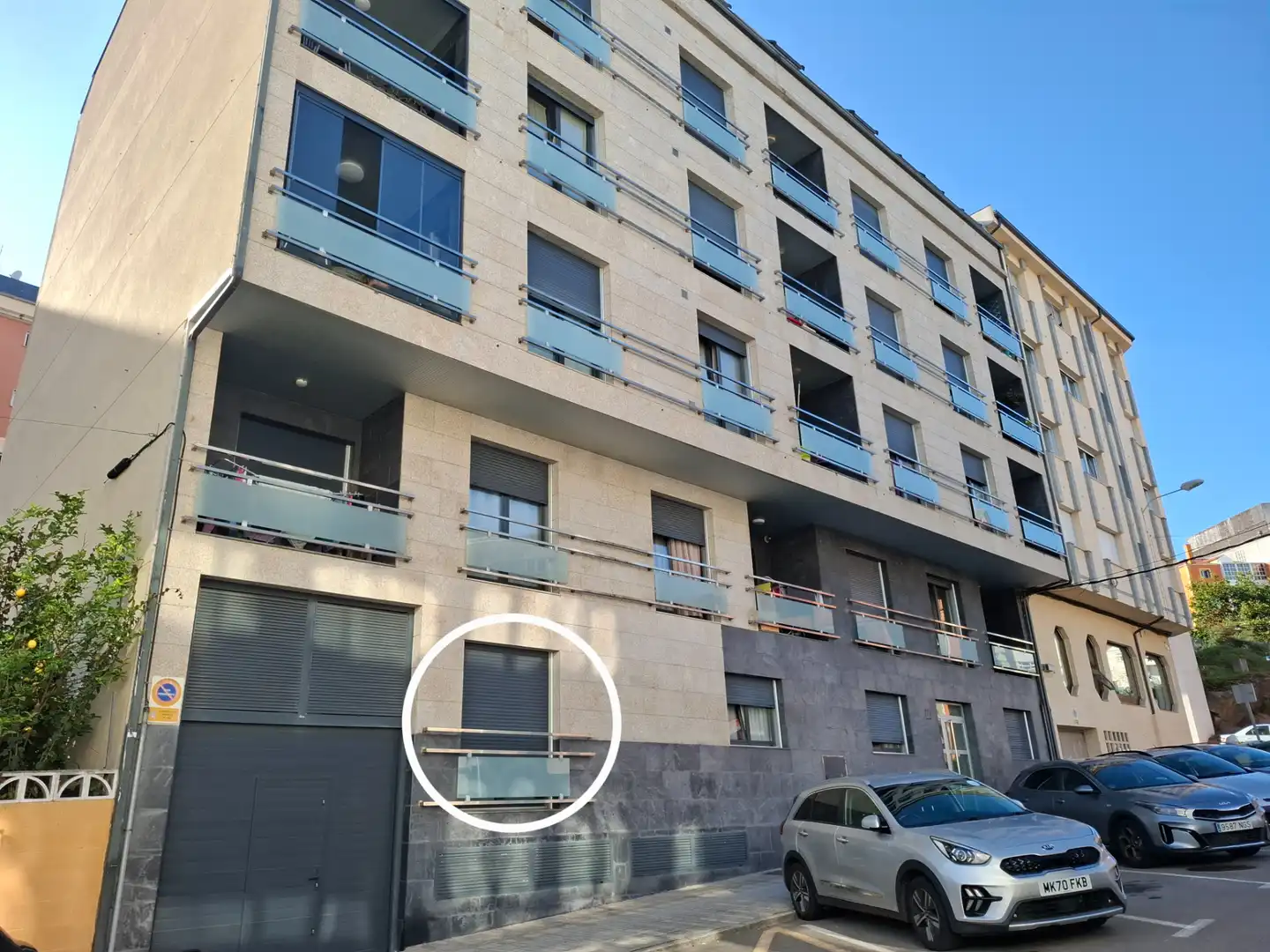 Vista exterior de Piso en venta en Burela con Calefacción y Amueblado