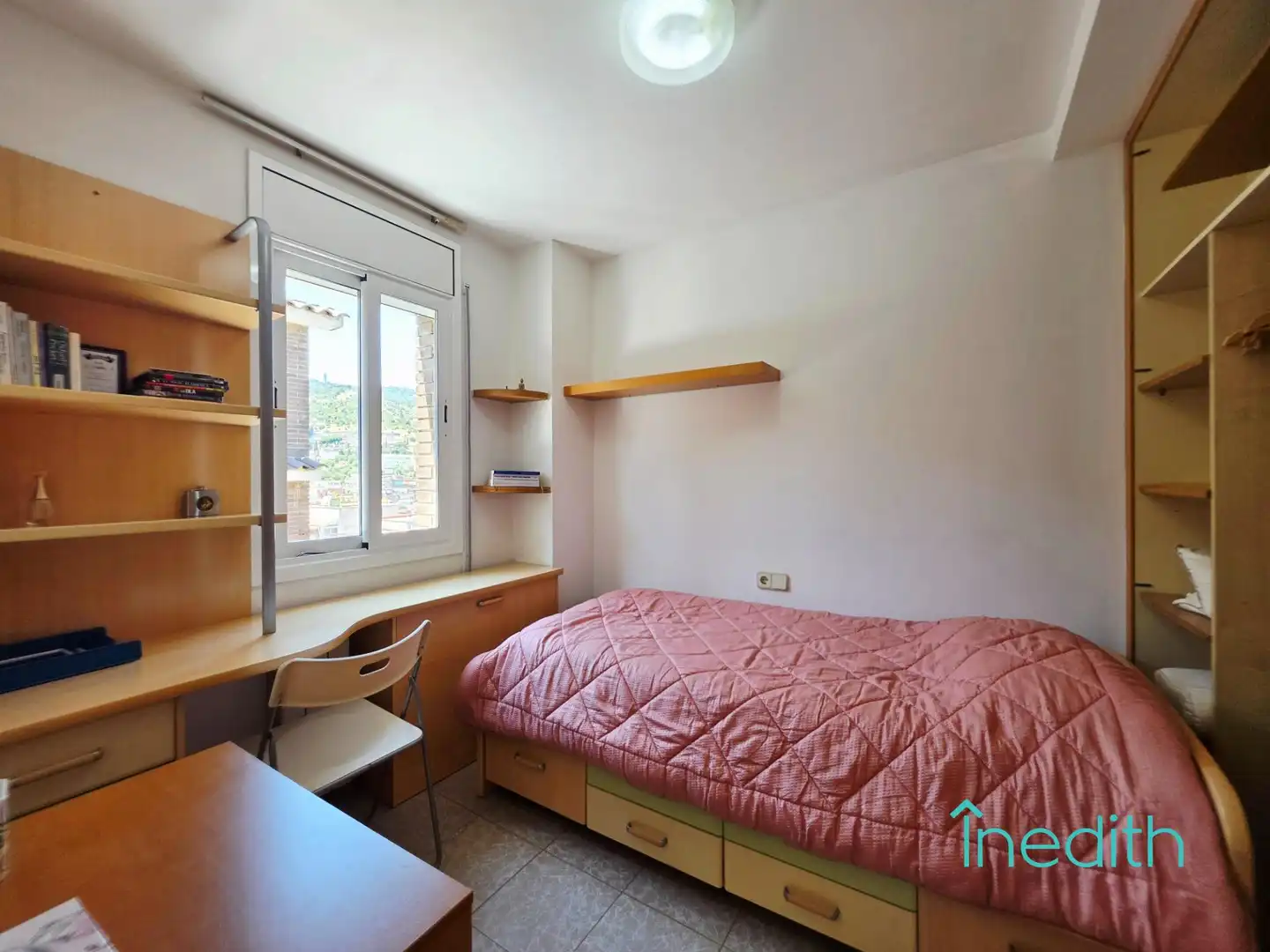 Dormitori de Casa o xalet en venda en Barcelona amb Aire condicionat, Calefacció i Terrassa