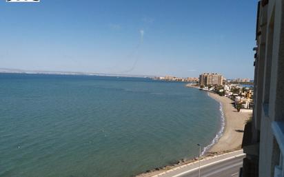 Vista exterior de Pis en venda en La Manga del Mar Menor amb Terrassa i Balcó