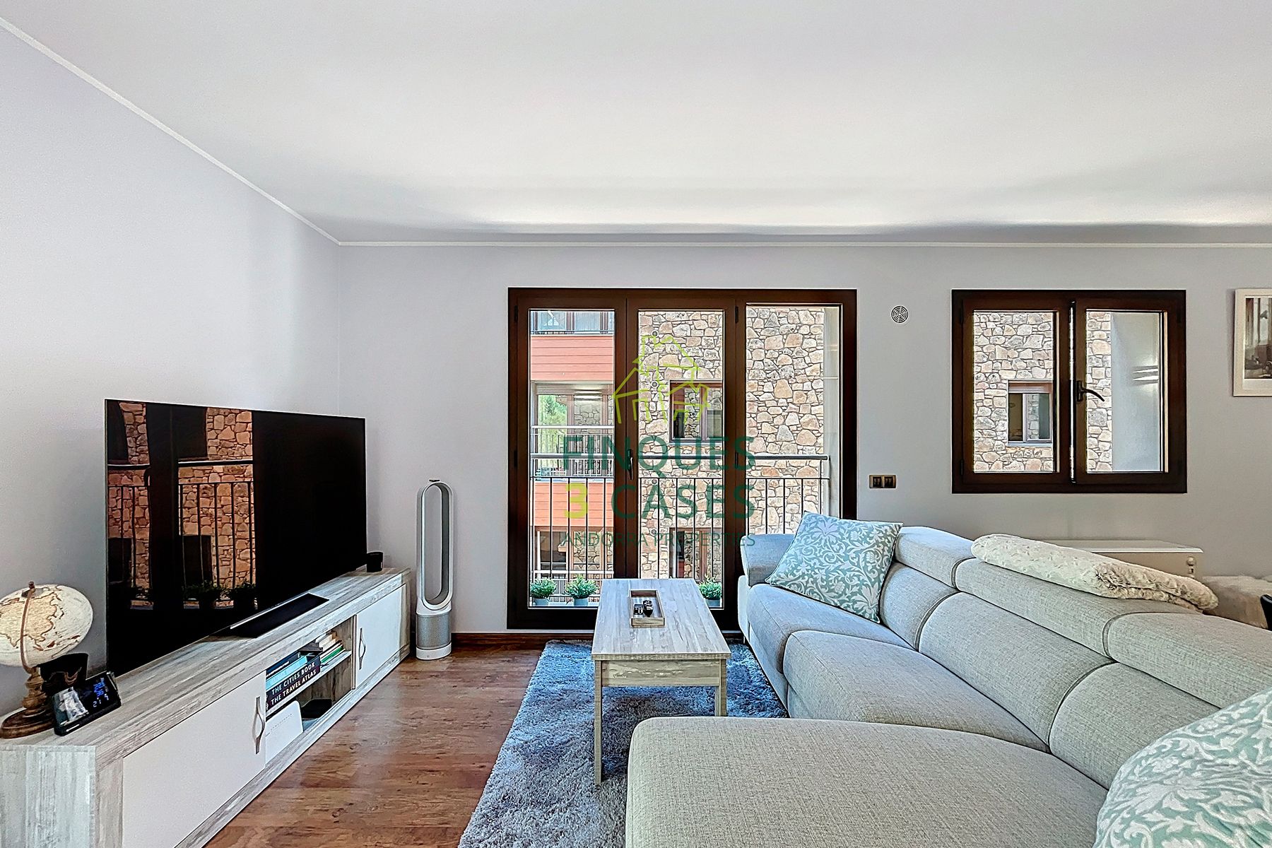 Sala de estar de Apartamento en venta en Canillo con Parquet, Terraza y Balcón