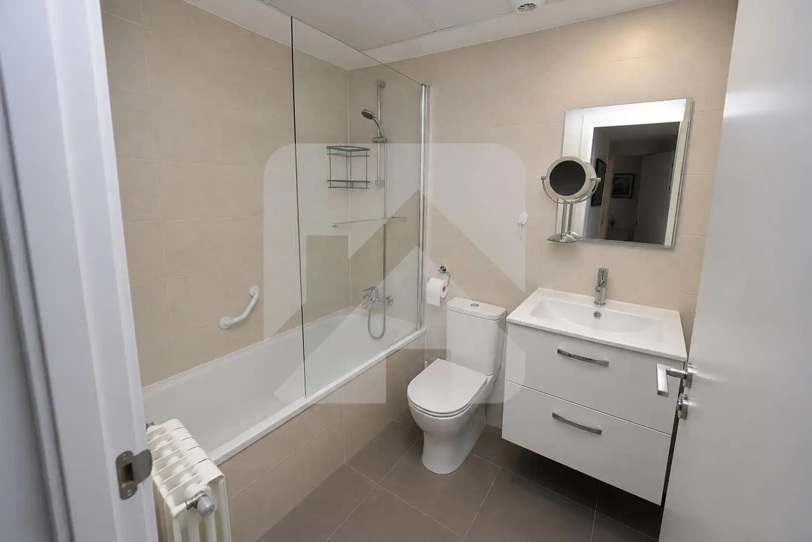 Bathroom of Flat for sale in Valdemoro  with Heating, Terrace and Storage room