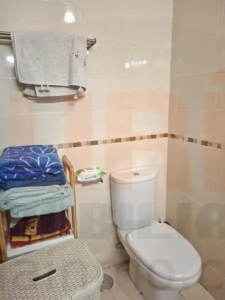 Baño de Casa o chalet en venta en Sariego con Calefacción, Terraza y Trastero