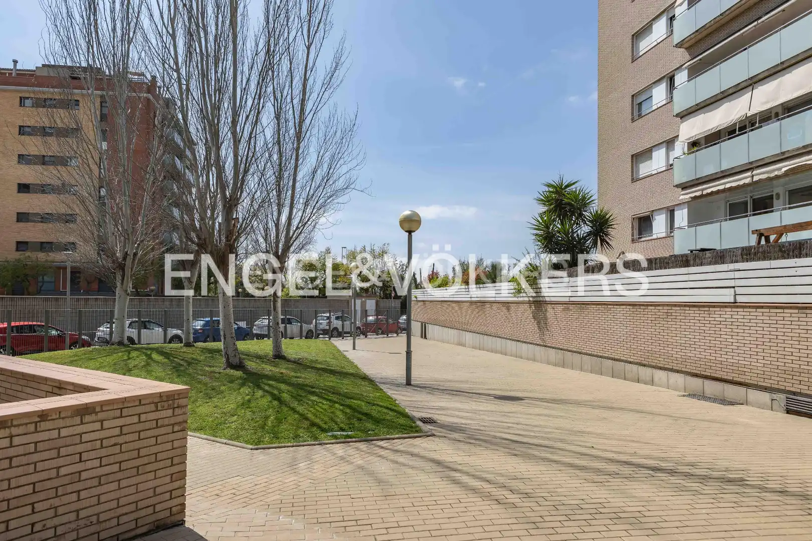 Exterior view of Flat for sale in Sant Joan Despí  with Air Conditioner, Heating and Terrace