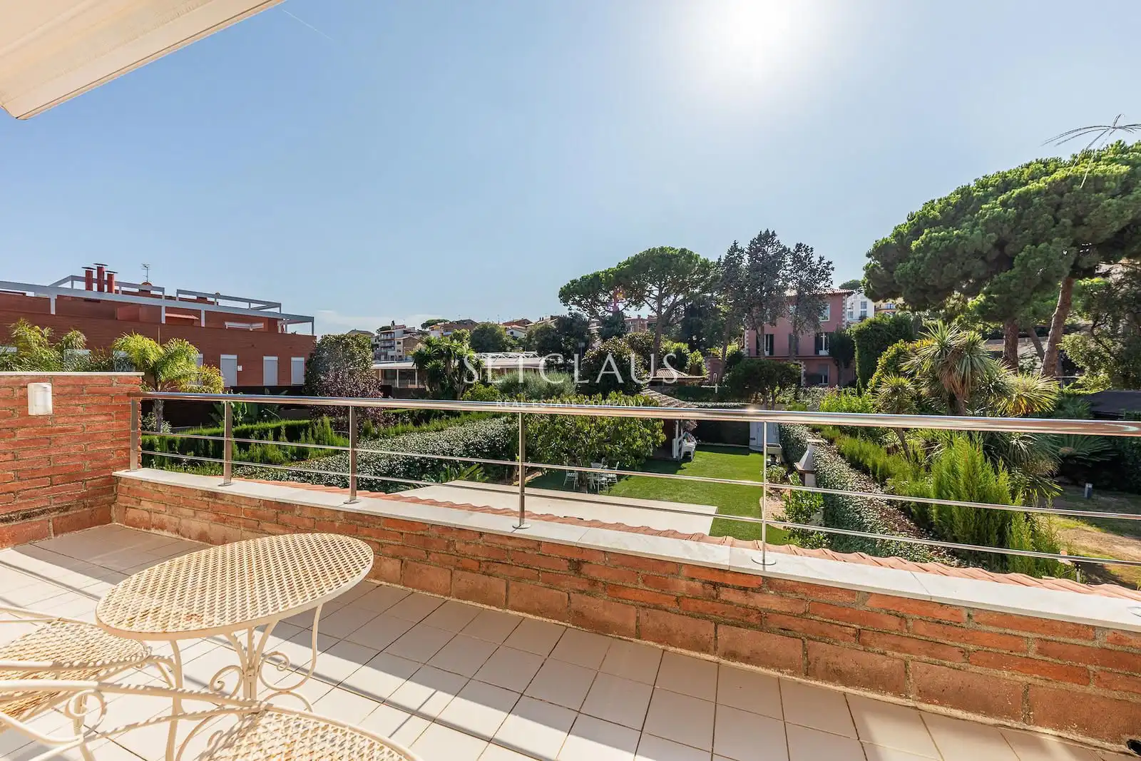 Terrassa de Casa adosada en venda en Alella amb Aire condicionat, Calefacció i Jardí privat