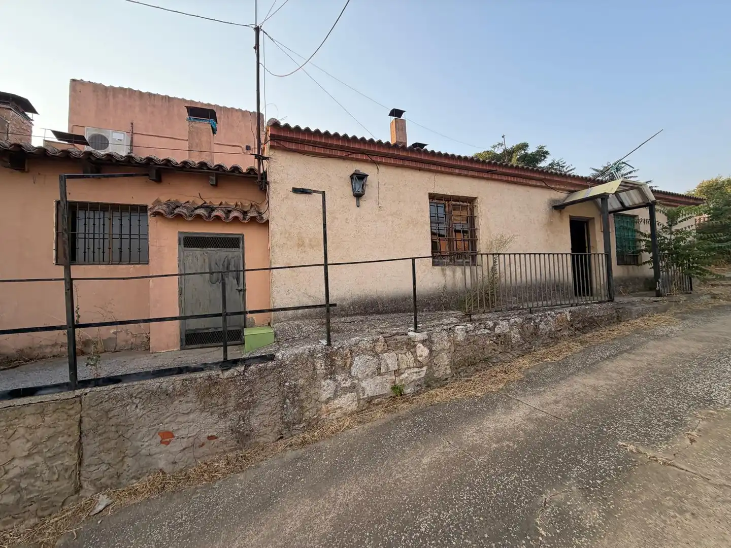 Vista exterior de Finca rústica en venda en Cuenca de Campos amb Calefacció