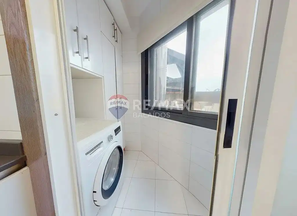 Piso en venta en Vigo  con Calefacción, Trastero y Amueblado