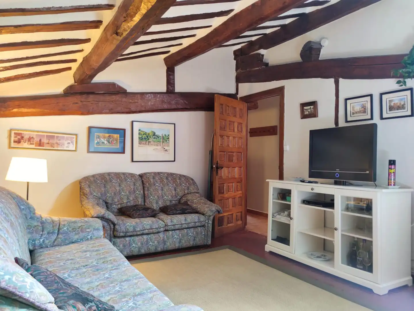 Sala de estar de Apartamento en venta en Ezcaray con Calefacción y Amueblado