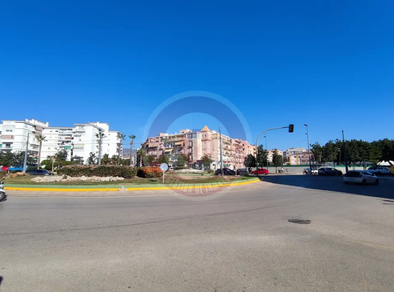 Vista exterior de Garatge en venda en Vélez-Málaga amb Alarma