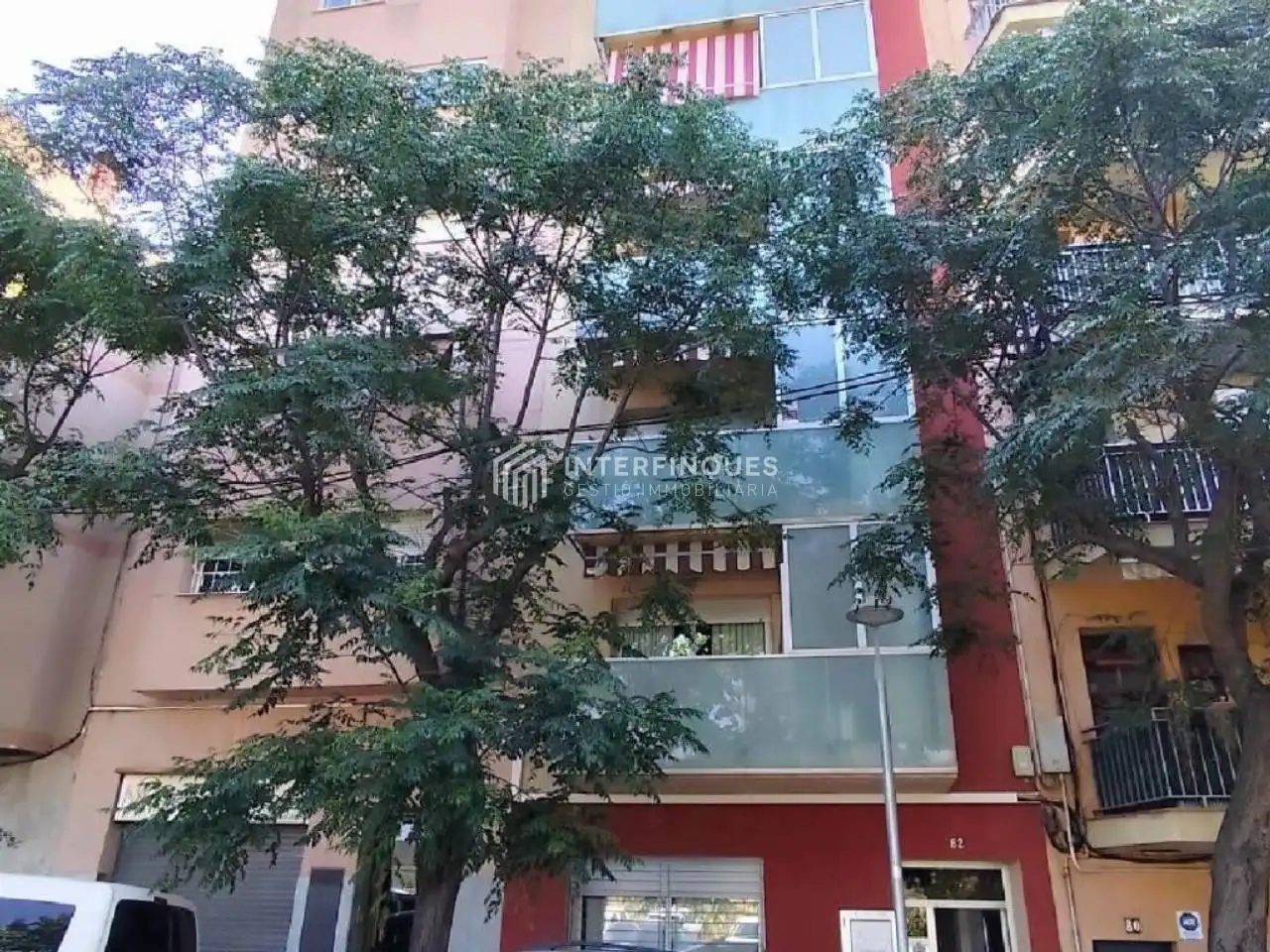 Dúplex amb ascensor en venda a Ronda President Tarradellas