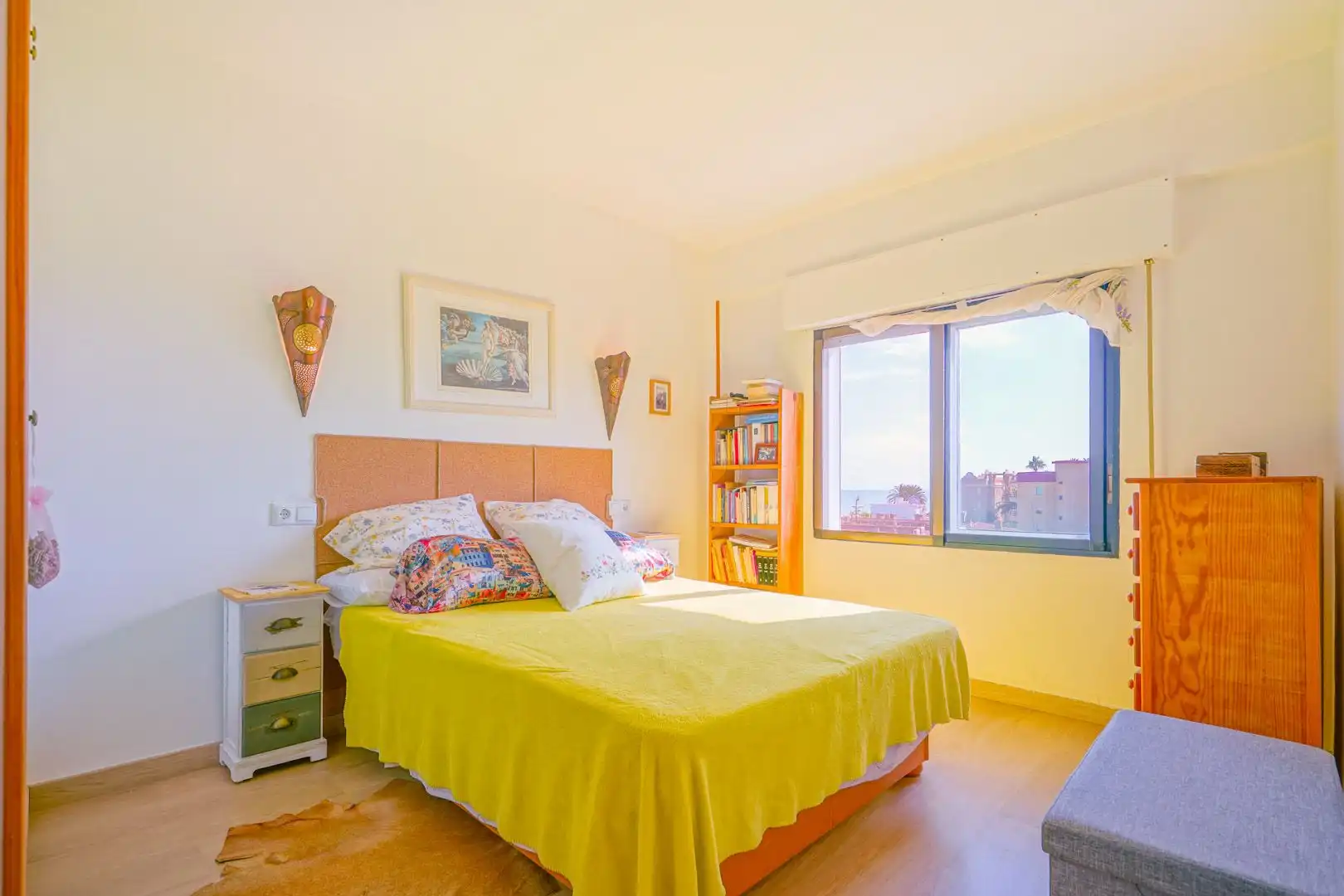 Dormitori de Apartament en venda en Dénia amb Aire condicionat, Terrassa i Piscina