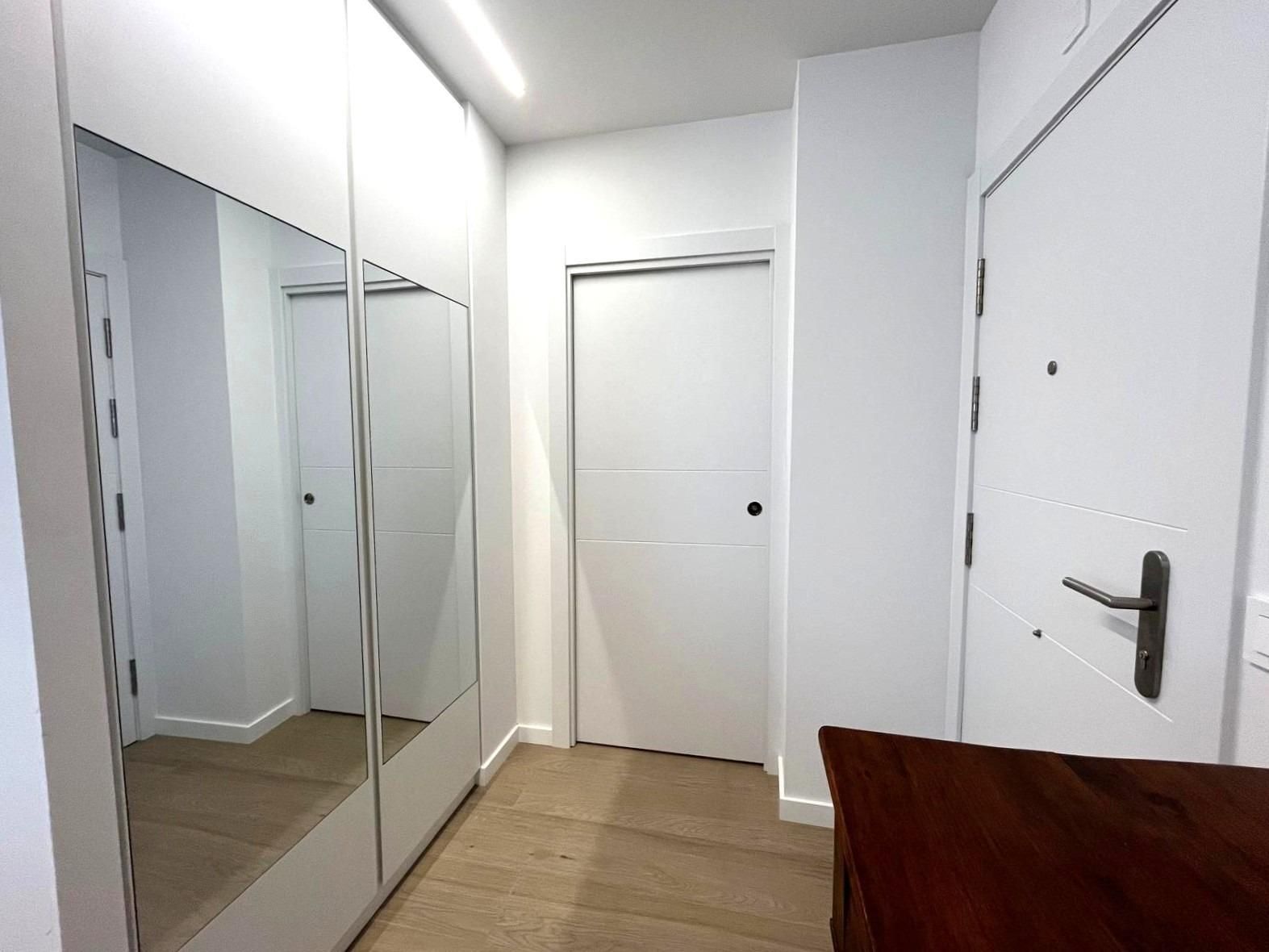 Piso en venta en  Pamplona / Iruña con Calefacción, Terraza y Trastero