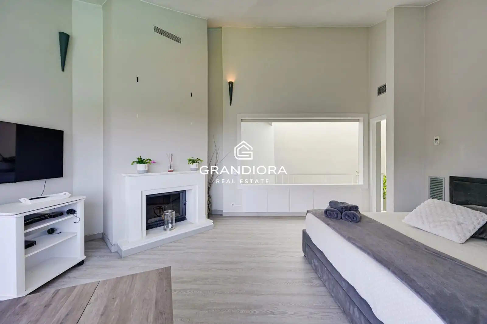 Sala d'estar de Casa o xalet en venda en Santa Susanna amb Aire condicionat, Terrassa i Traster