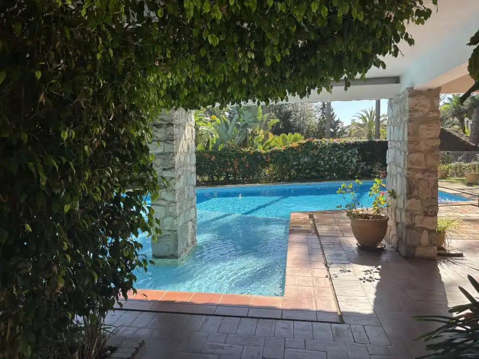 Casa amb piscina en venda a Río Real - Los Monteros, imagen 3