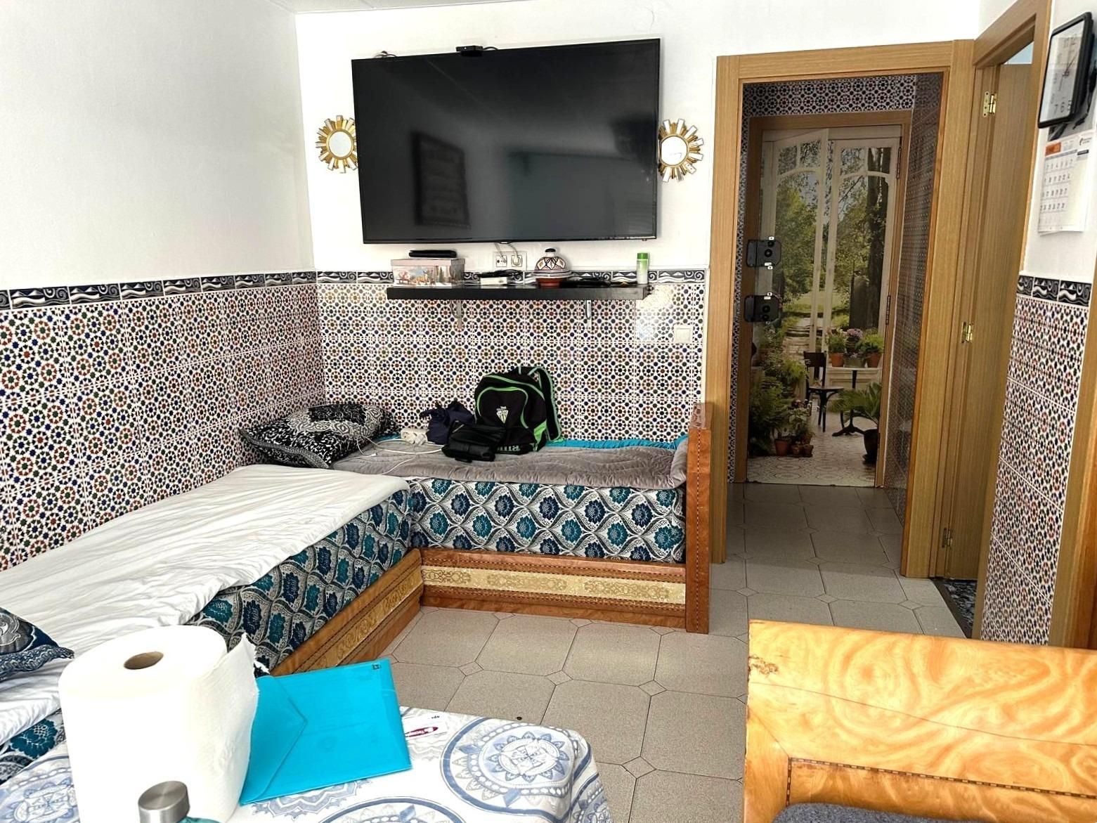 Bedroom of Flat for sale in Santa Coloma de Gramenet  with Air Conditioner