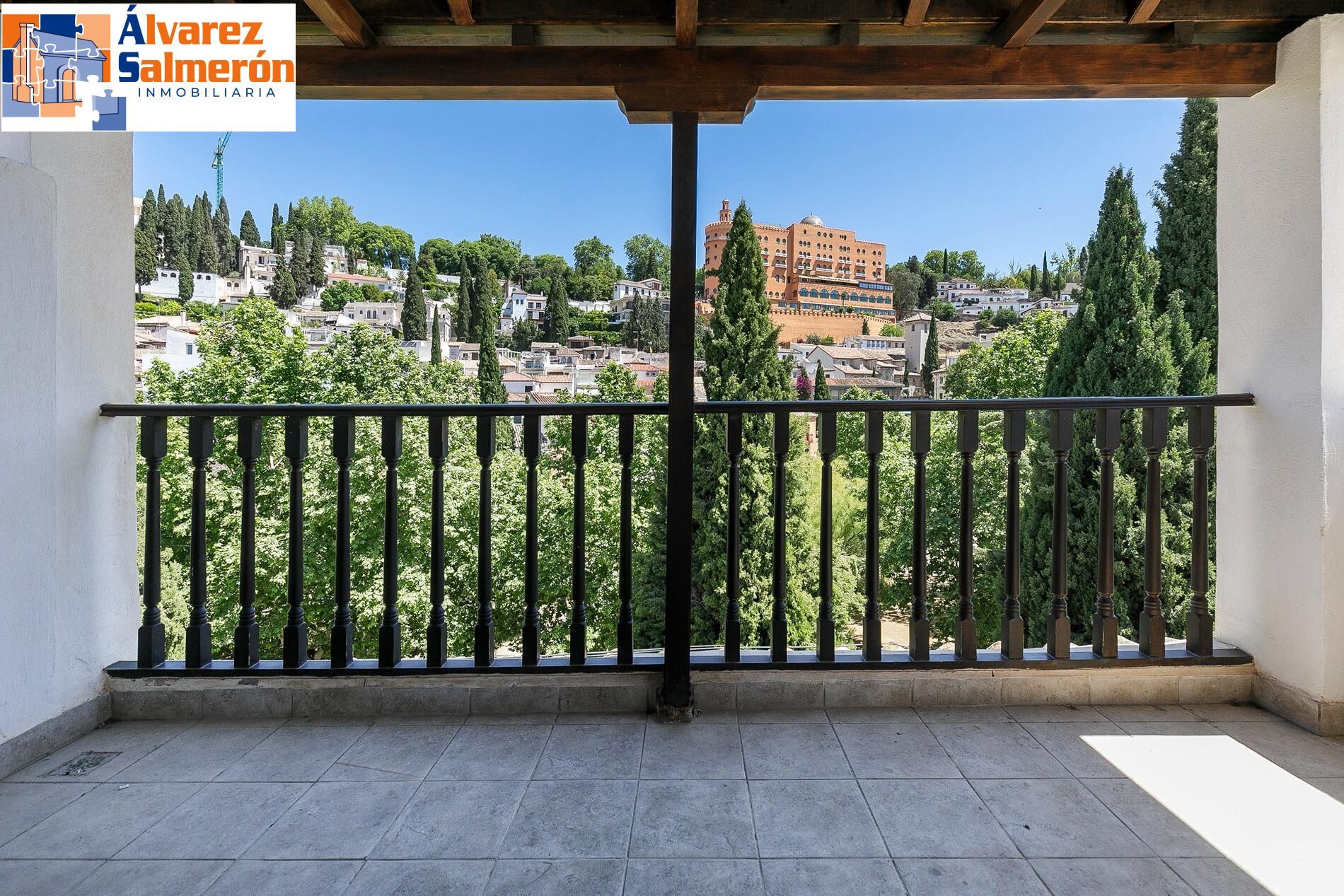 Exterior view of Flat for sale in  Granada Capital  with Air Conditioner, Heating and Terrace