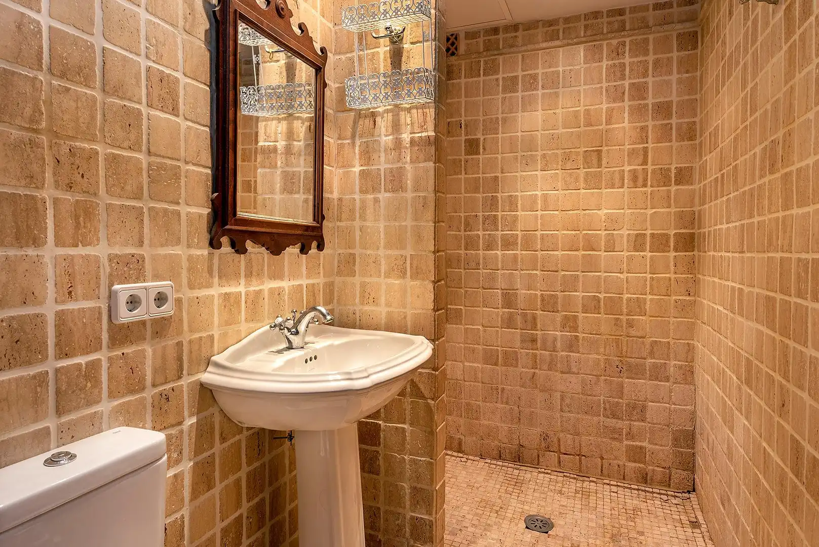 Baño de Finca rústica en venta en  Palma de Mallorca con Calefacción, Jardín privado y Terraza