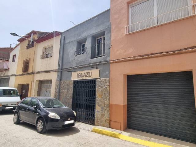 Casa adosada en Venta en Torrente de Cinca