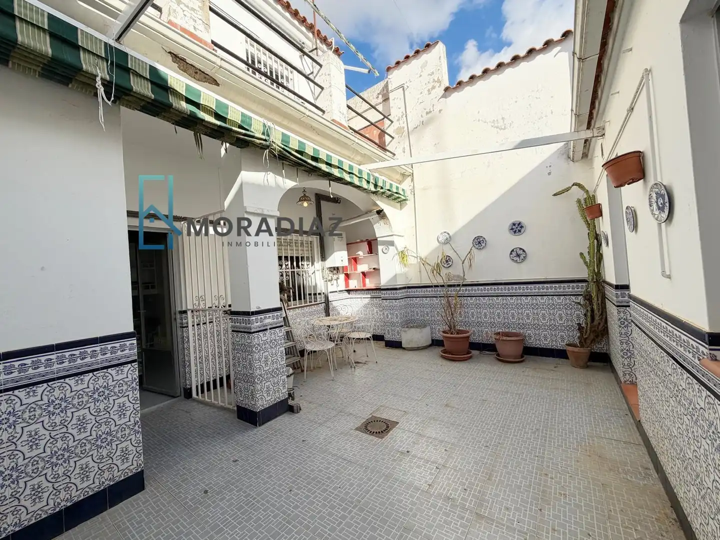 Vista exterior de Casa adosada en venda en Don Benito amb Aire condicionat, Calefacció i Terrassa