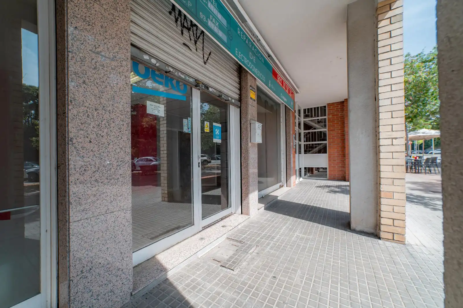 Business premises for sale in Esteve Terrades, imagen 3