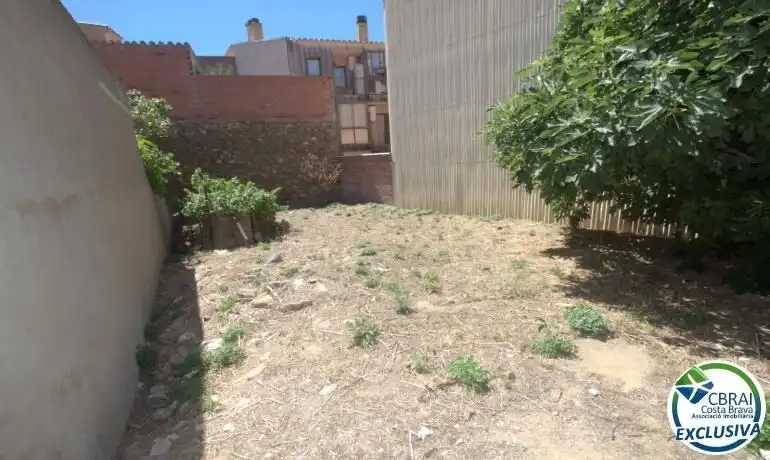 Residencial en venda en Palau-saverdera