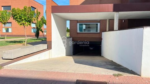 Foto 2 de Piso de alquiler en Jose Luis de Casso Romero, Gelves, Sevilla