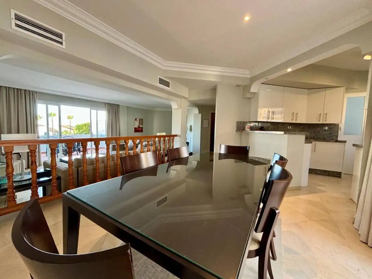 Dining room of Flat for rent in Marbella  with Air Conditioner, Heating and Terrace