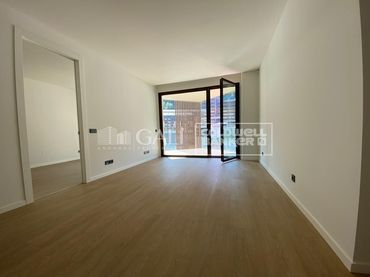 Pis amb balcó de lloguer a de la borda nova 1