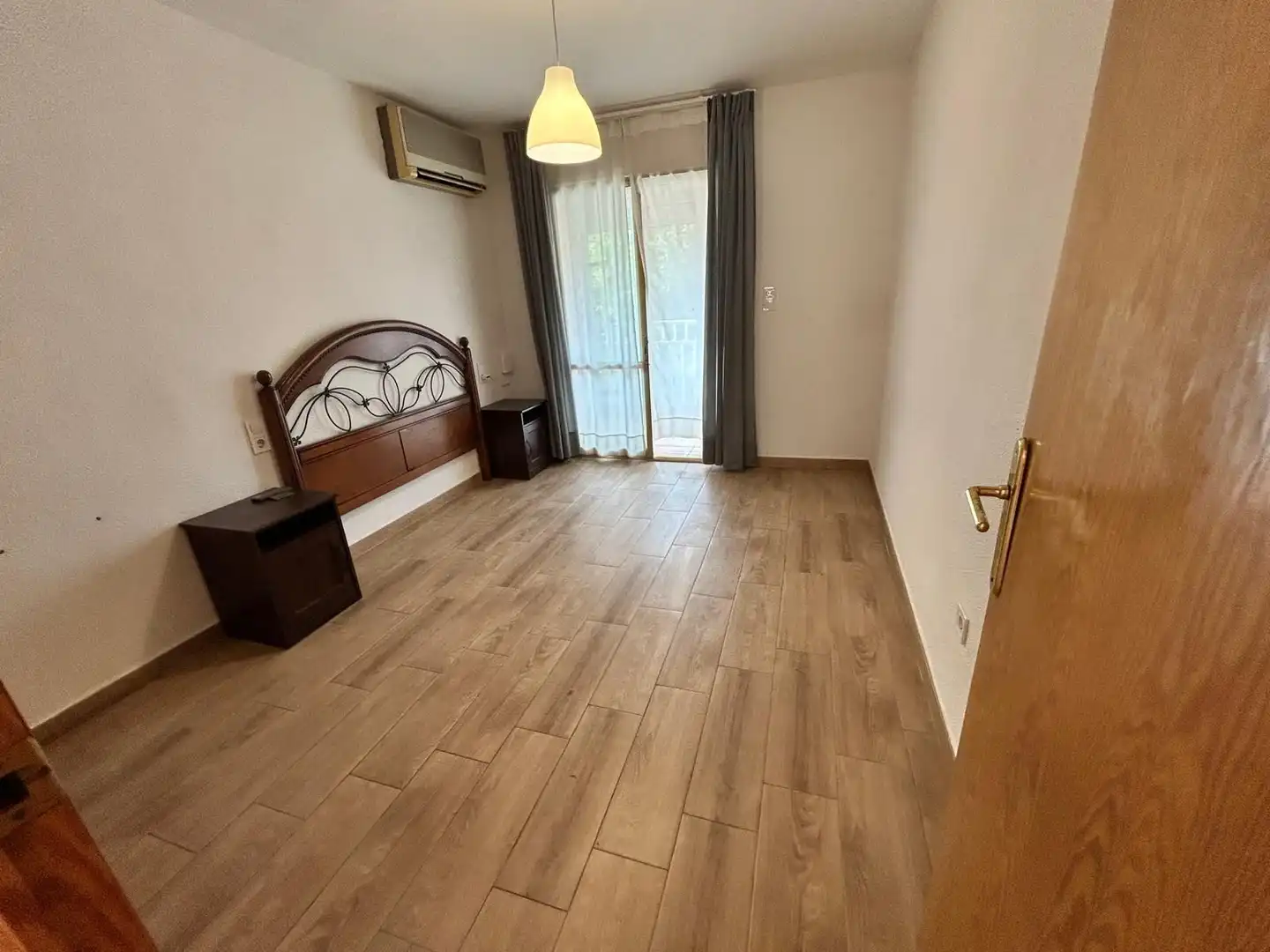 Habitación de Dúplex en venta en Murcia con Aire acondicionado, Terraza y Trastero