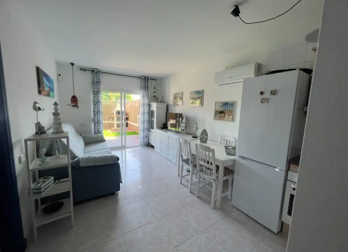Wohnzimmer von Wohnung zur Miete in Altafulla mit Klimaanlage, Heizung und Privatgarten
