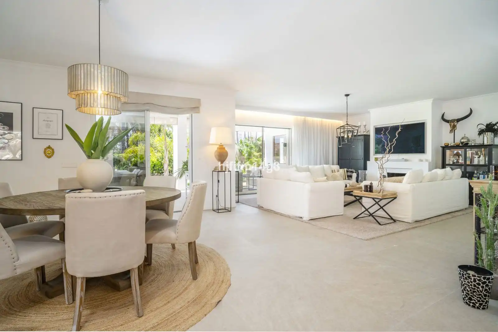 Sala de estar de Piso en venta en Marbella con Aire acondicionado, Trastero y Amueblado
