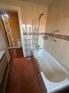 Bathroom of Apartments for rent in Sariegos  with Heating, Parquet flooring and Terrace