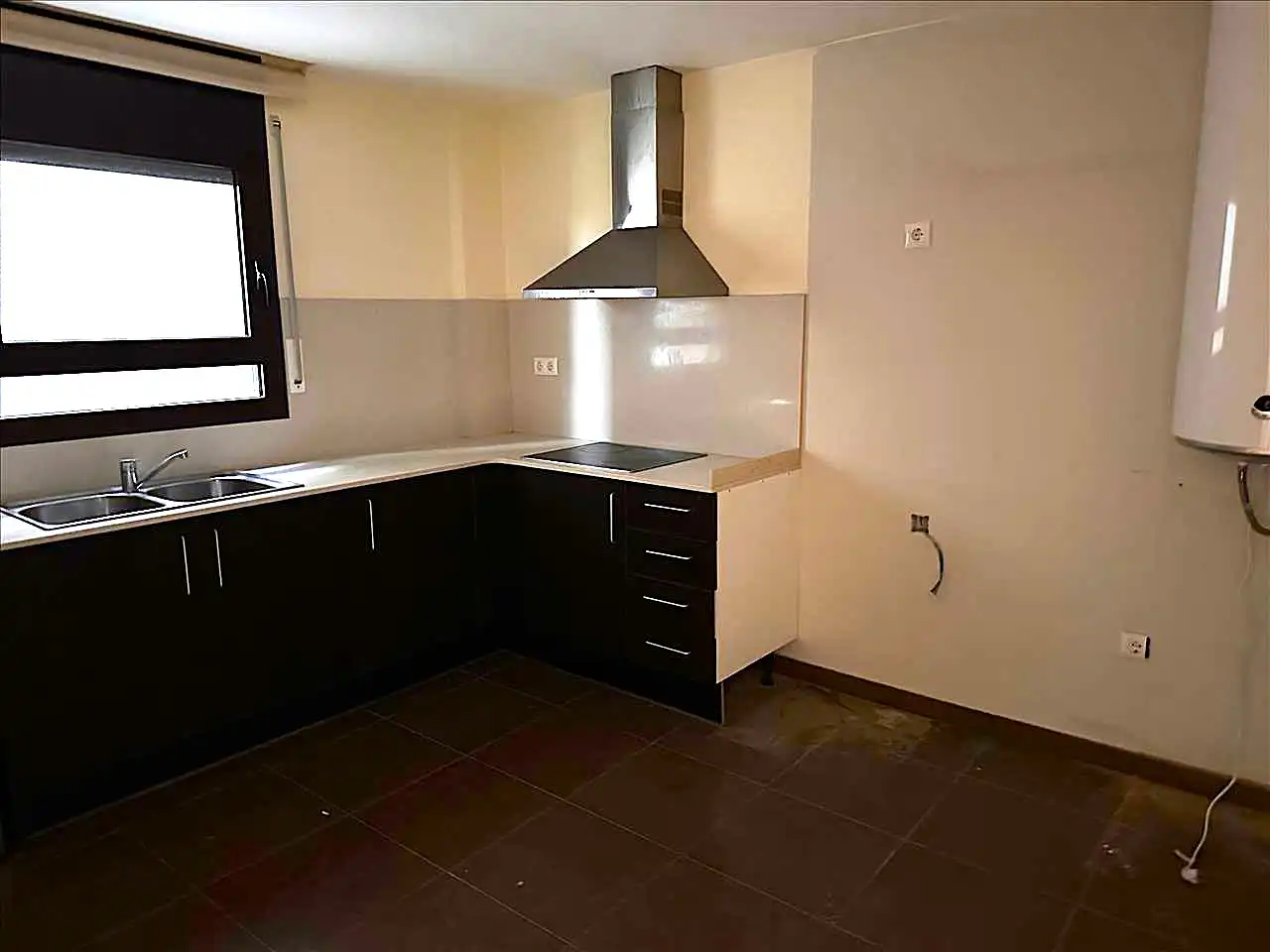 Küche von Wohnung zum Verkauf in Vilajuïga mit Parkett