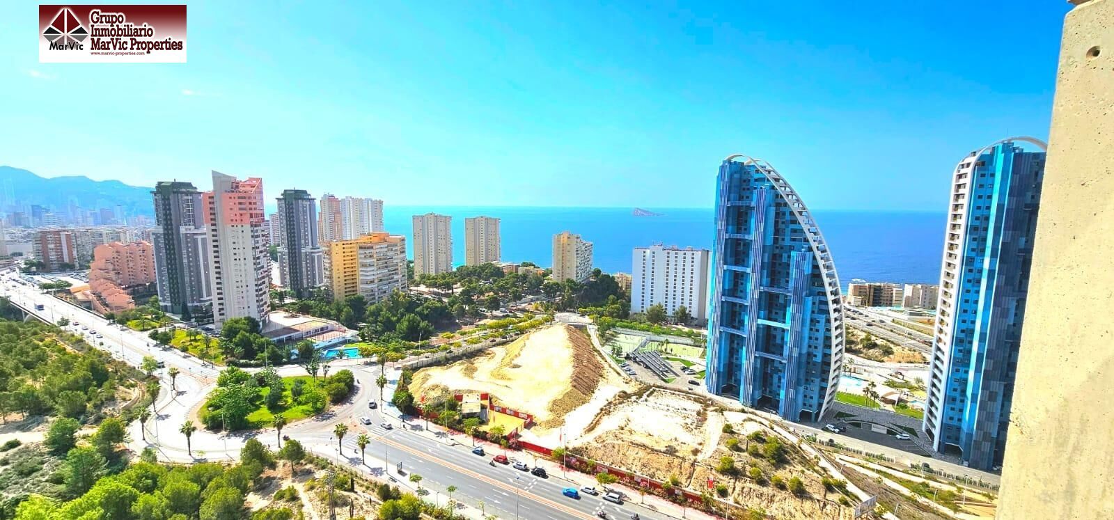 Exterior view of Apartment for sale in Benidorm  with Air Conditioner, Private garden and Parquet flooring
