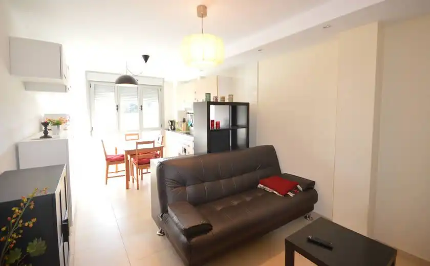 Wohnzimmer von Wohnungen zur Miete in Llanes mit Heizung, Möbliert und Ofen