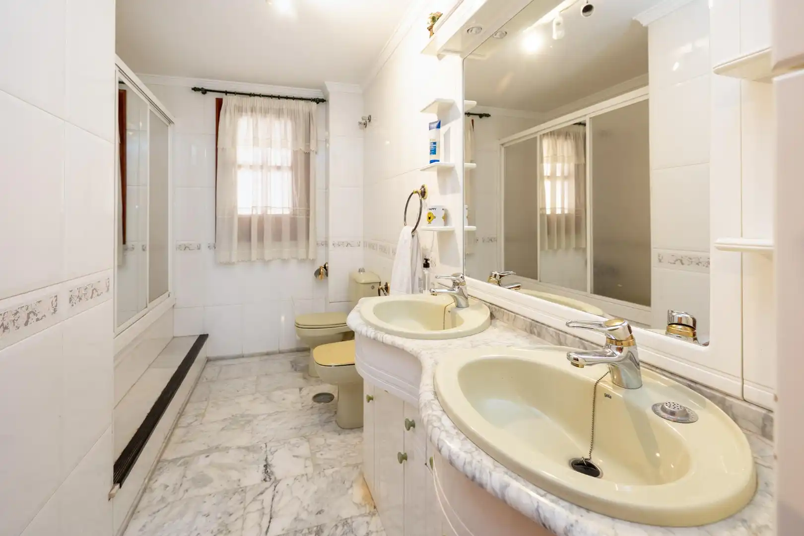 Casa o xalet en venda a BRUSELAS, 16, Barrio de Zaidín