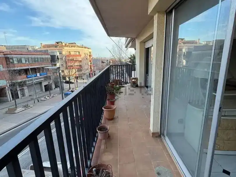 Terrasse von Wohnung zum Verkauf in Terrassa mit Balkon