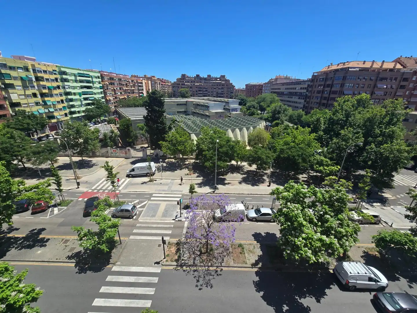 Vista exterior de Local en venda en Valencia