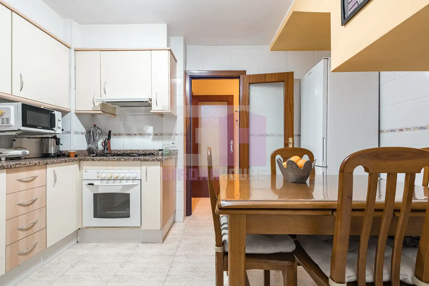 Cocina de Dúplex en venta en Salt con Calefacción, Terraza y Amueblado