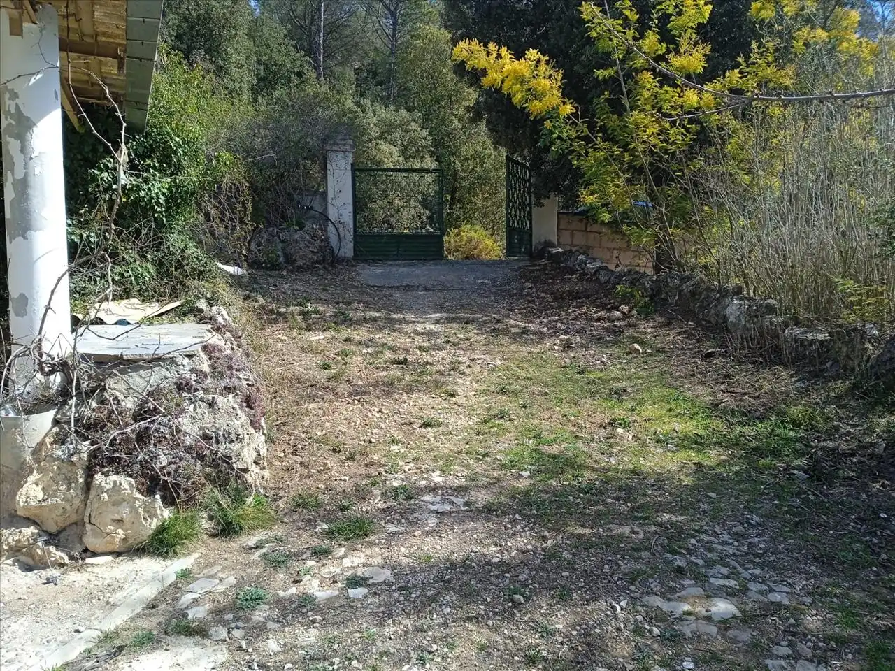 Houses for sale in Pontons  with Private garden